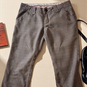Element Plaid Cropped Pants Size 5–Preppy Skater Girl Capris, Greyish/Tan Check